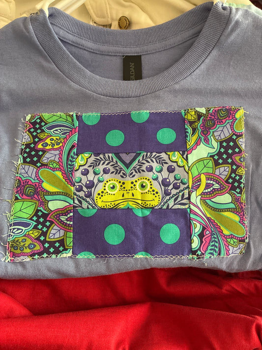 Appliqué Tee Friendly Frog